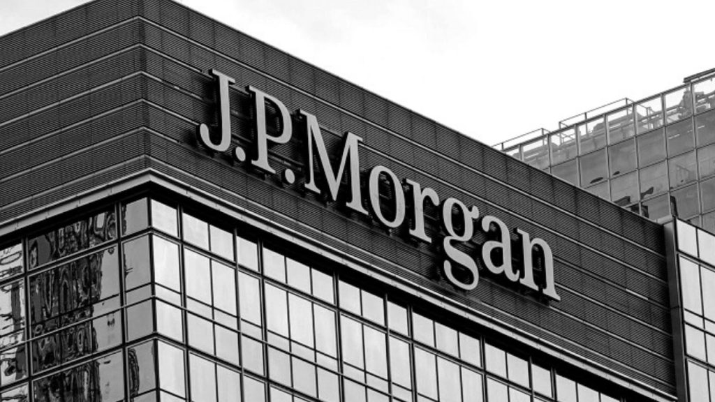 Does JP Morgan Sponsor International Students